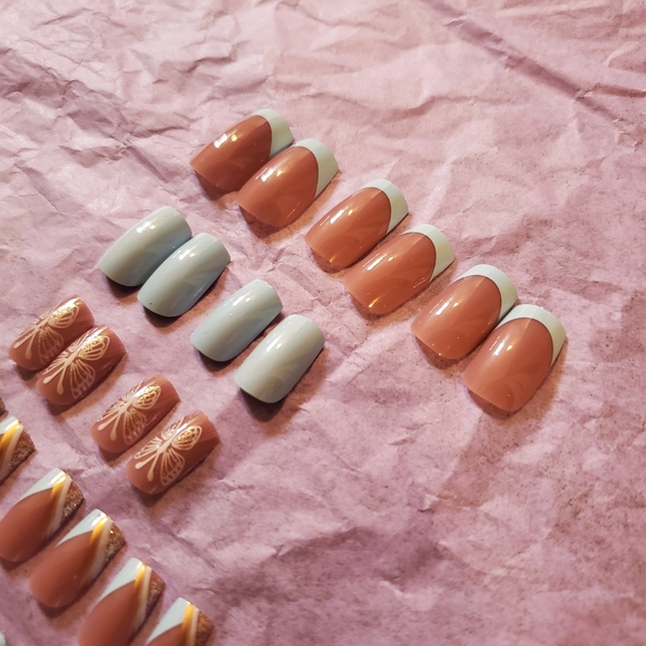 🍒🍒 Blue Tip Press On Nails - Picture 6 of 8